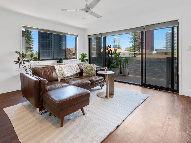 Broadbeach property 5