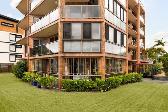 Clayfield property 6