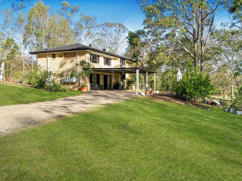 Karalee property 6