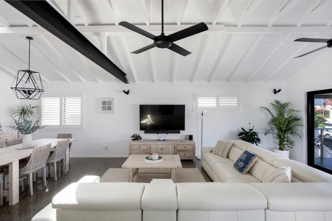 Mermaid Beach property 6